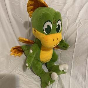 Disney Animal Kingdom Chester & Hester's Dinorama Daryl Dinosaur Plush